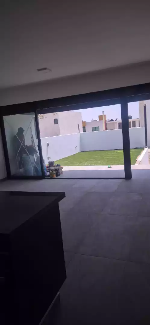 CASA EN PRIVADA CON VIGILANCIA EN RESIDENCIAL  LOMAS DE CORTES