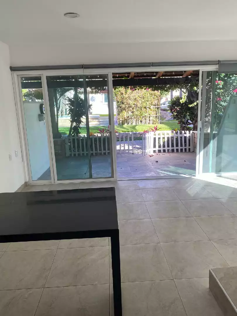 CASA EN VENTA EN EL RESIDENCIAL TULIPANES, EMILIANO ZAPATA