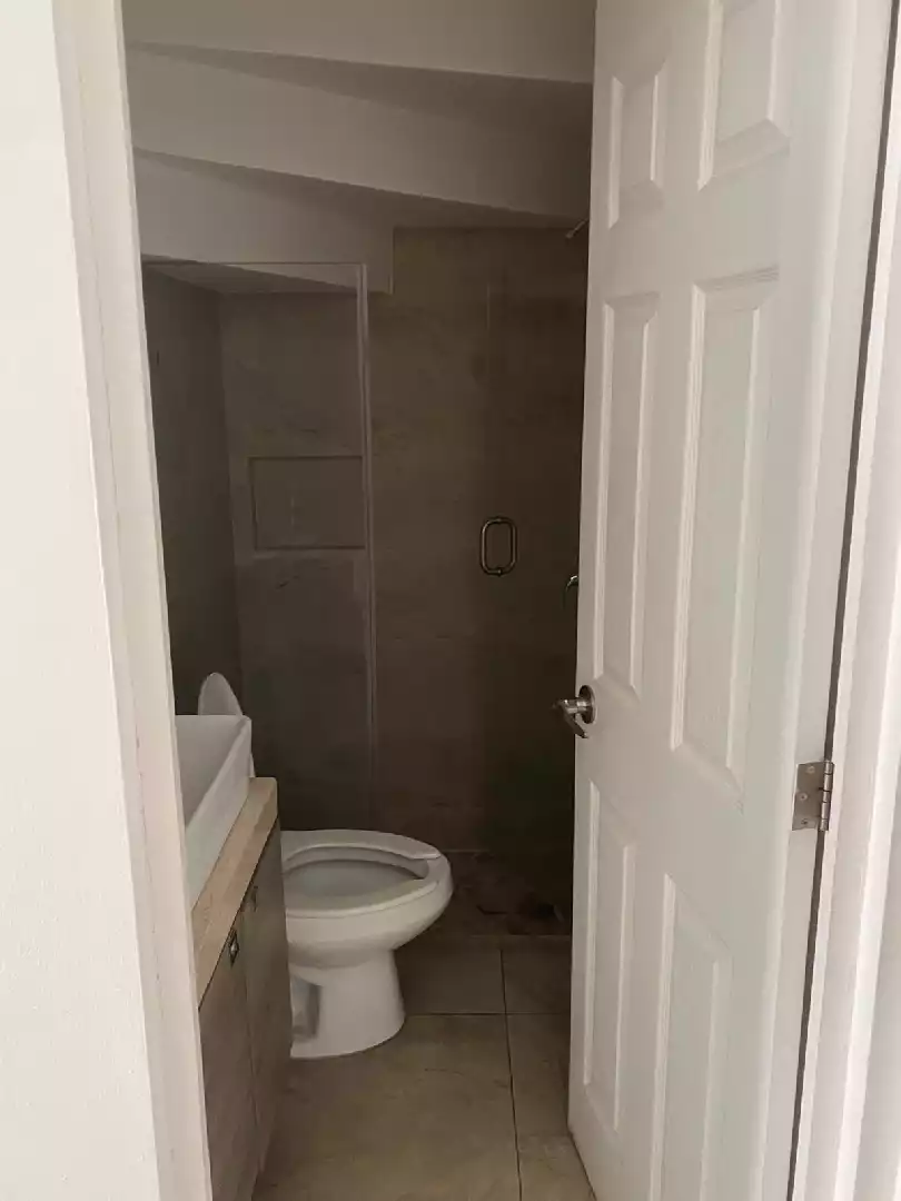 CASA EN VENTA EN EL RESIDENCIAL TULIPANES, EMILIANO ZAPATA