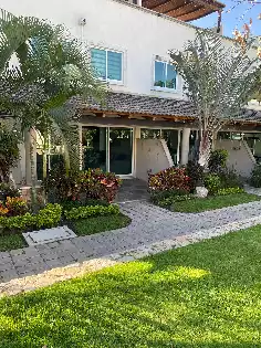 CASA EN VENTA EN EL RESIDENCIAL TULIPANES, EMILIANO ZAPATA