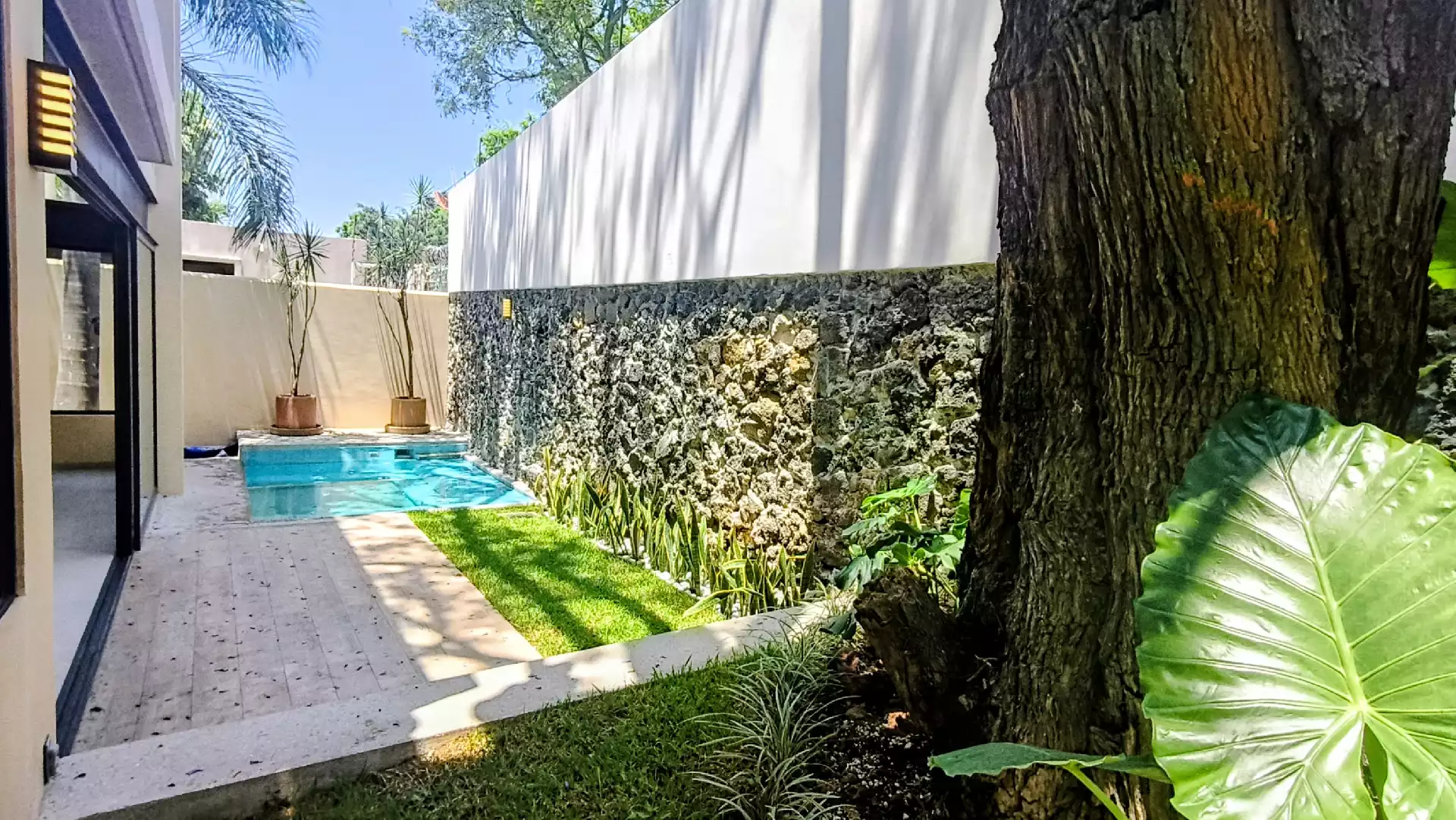¡Casa Exclusiva en Venta en Lomas del Mirador, Cuernavaca, Morelos!