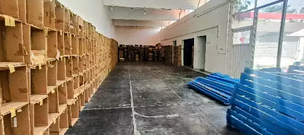 BODEGA CON SEGURIDAD, OFICINAS,ALMACENAMIENTO Y ÓPERACION LIGERA  LAS PALMAS EN CUERNAVACA,MORELOS