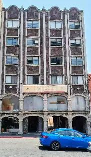SE RENTA LOCAL COMERCIAL DE 80M2 MAS SÓTANO EN EL CENTRO DE CUERNNVACA, MORELOS  JUNTO A LOS JUZGADO