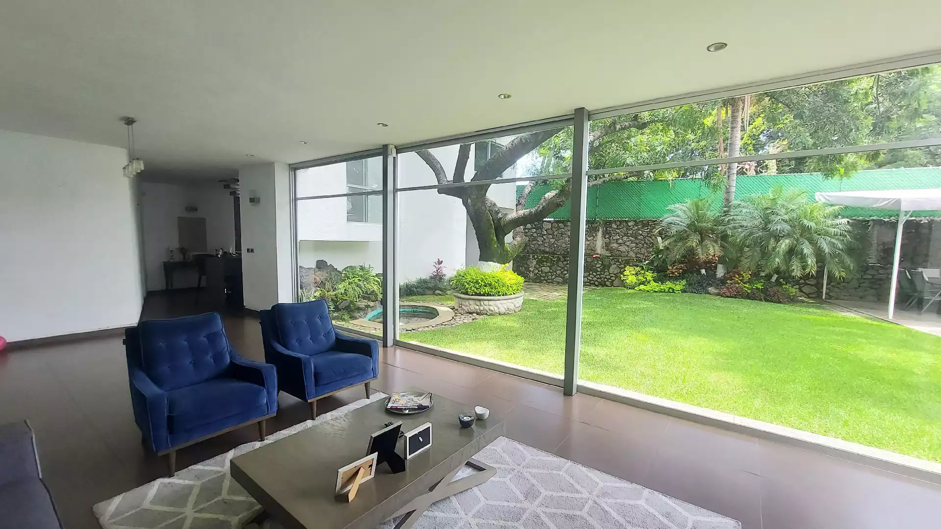 LOMAS  DE  CORTES  MODERNA  CASA SOLA EN VENTA O RENTA CON O SIN MUEBLES EN LOMAS DE CORTÉS EN CUERN