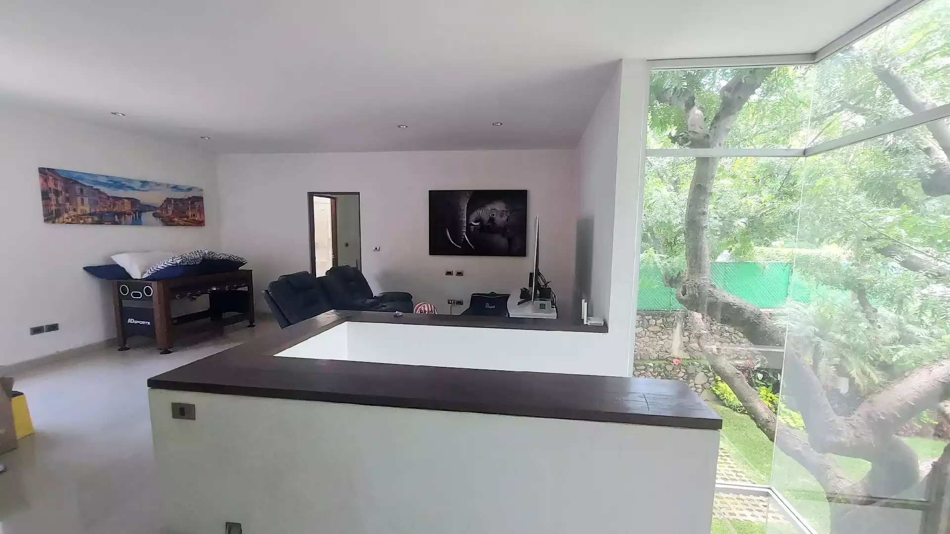 LOMAS  DE  CORTES  MODERNA  CASA SOLA EN VENTA O RENTA CON O SIN MUEBLES EN LOMAS DE CORTÉS EN CUERN