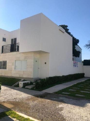 CASA EN VENTA EN CONDOMINIO EN YAUTEPEC
