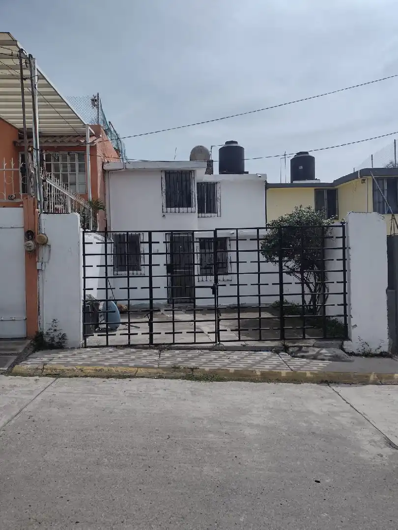 CASA EN RENTA / VENTA EN CIVAC JIUTEPEC MORELOS