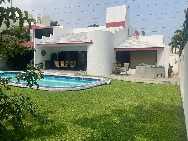 CASA EN VENTA / RENTA EN JIUTEPEC MORELOS