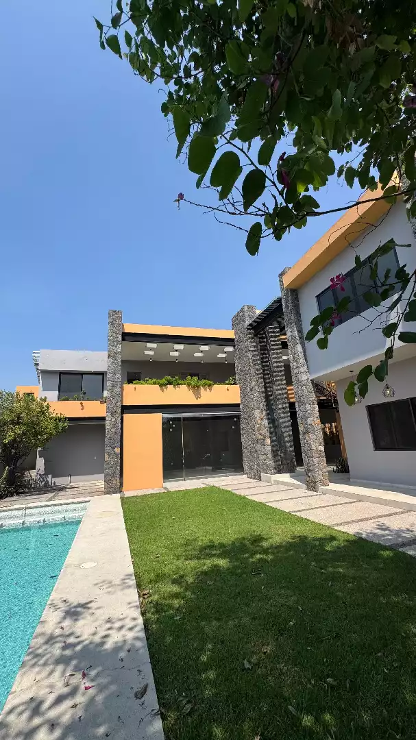 CASA EN VENTA / RENTA  EN CUERNAVACA MORELOS