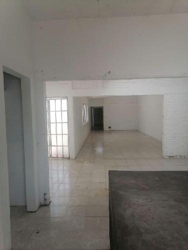Casa comercial en Acapantzingo ideal como bodega 
