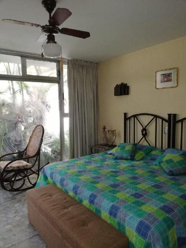 Casa sola en las Palmas