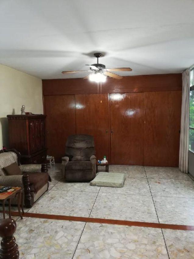 Casa sola en las Palmas