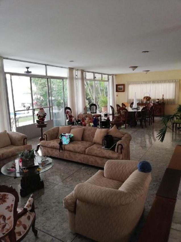 Casa sola en las Palmas