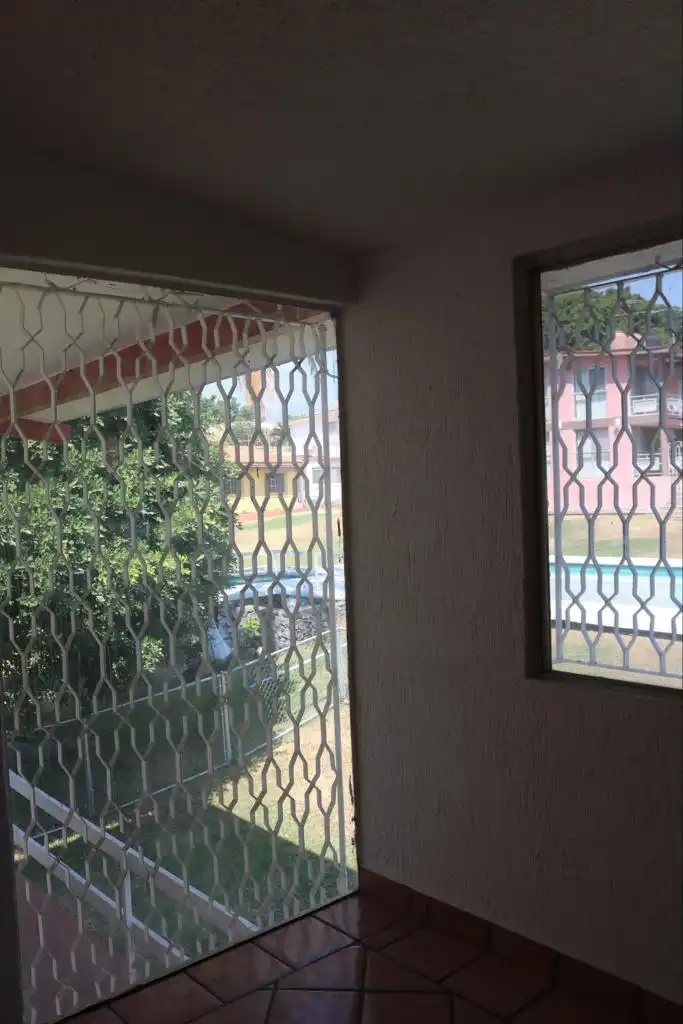 Casa como terreno en Maravillas, Cuernavaca, Morelos