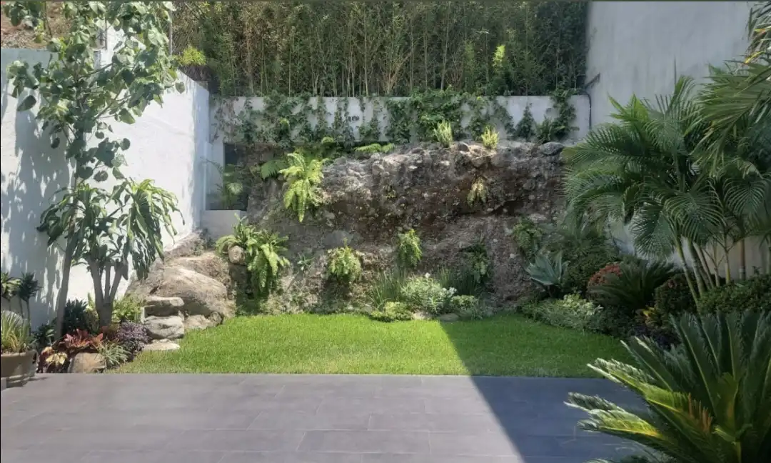 Casa en fraccionamiento La Cañada, Cuernavaca. Morelos