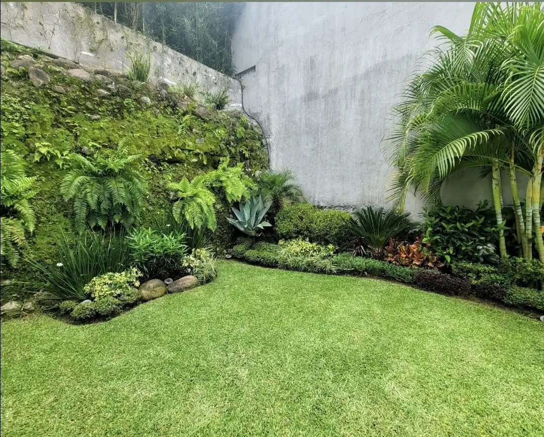Casa en fraccionamiento La Cañada, Cuernavaca. Morelos