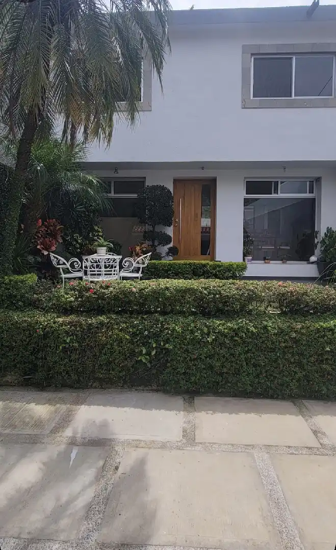 Casa en fraccionamiento La Cañada, Cuernavaca. Morelos