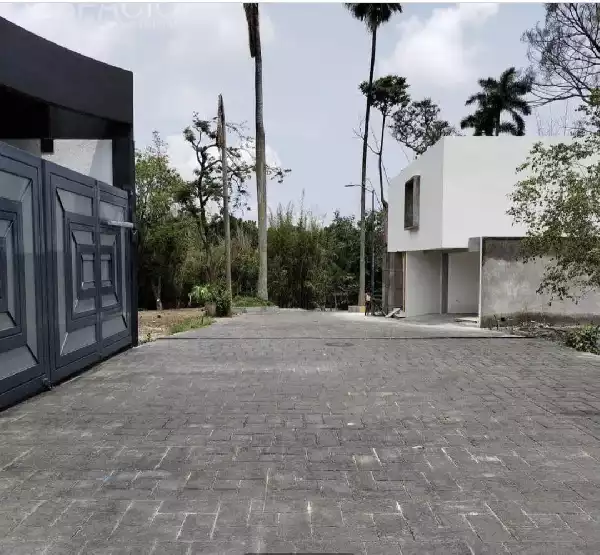 Lotes en venta dentro de Fracc. Avila Camacho Cuernavaca