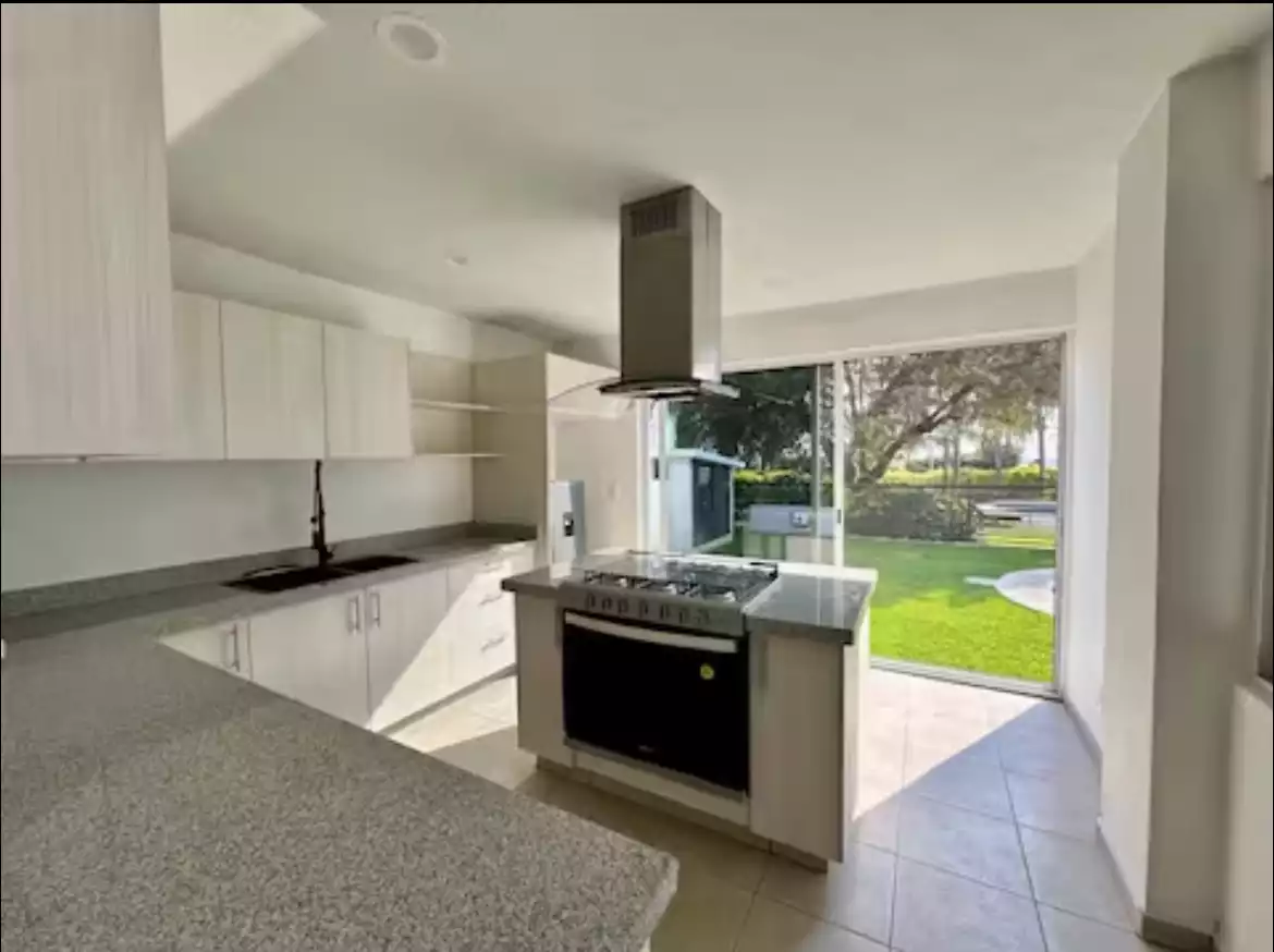 Casa en venta en residencial Corinto, Burgos bugambilias
