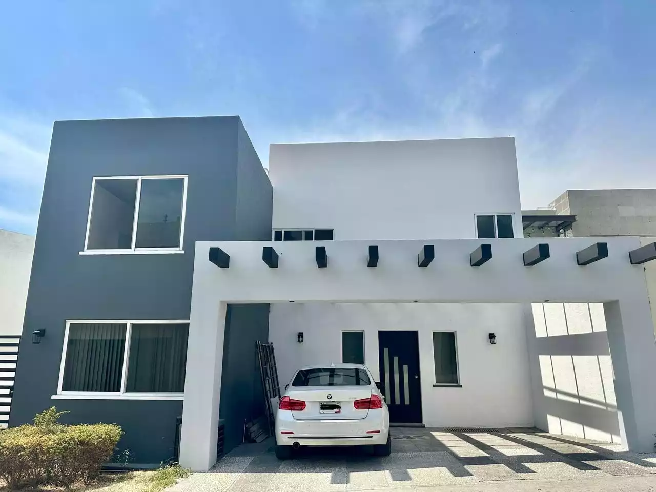 Casa en venta en residencial Corinto, Burgos bugambilias