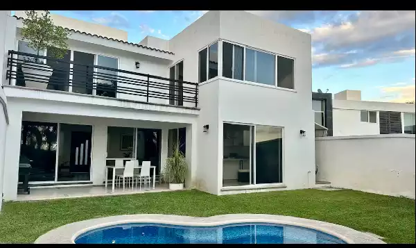 Casa en venta en residencial Corinto, Burgos bugambilias