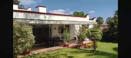 Divina casa en condominio en una planta en zona dorada