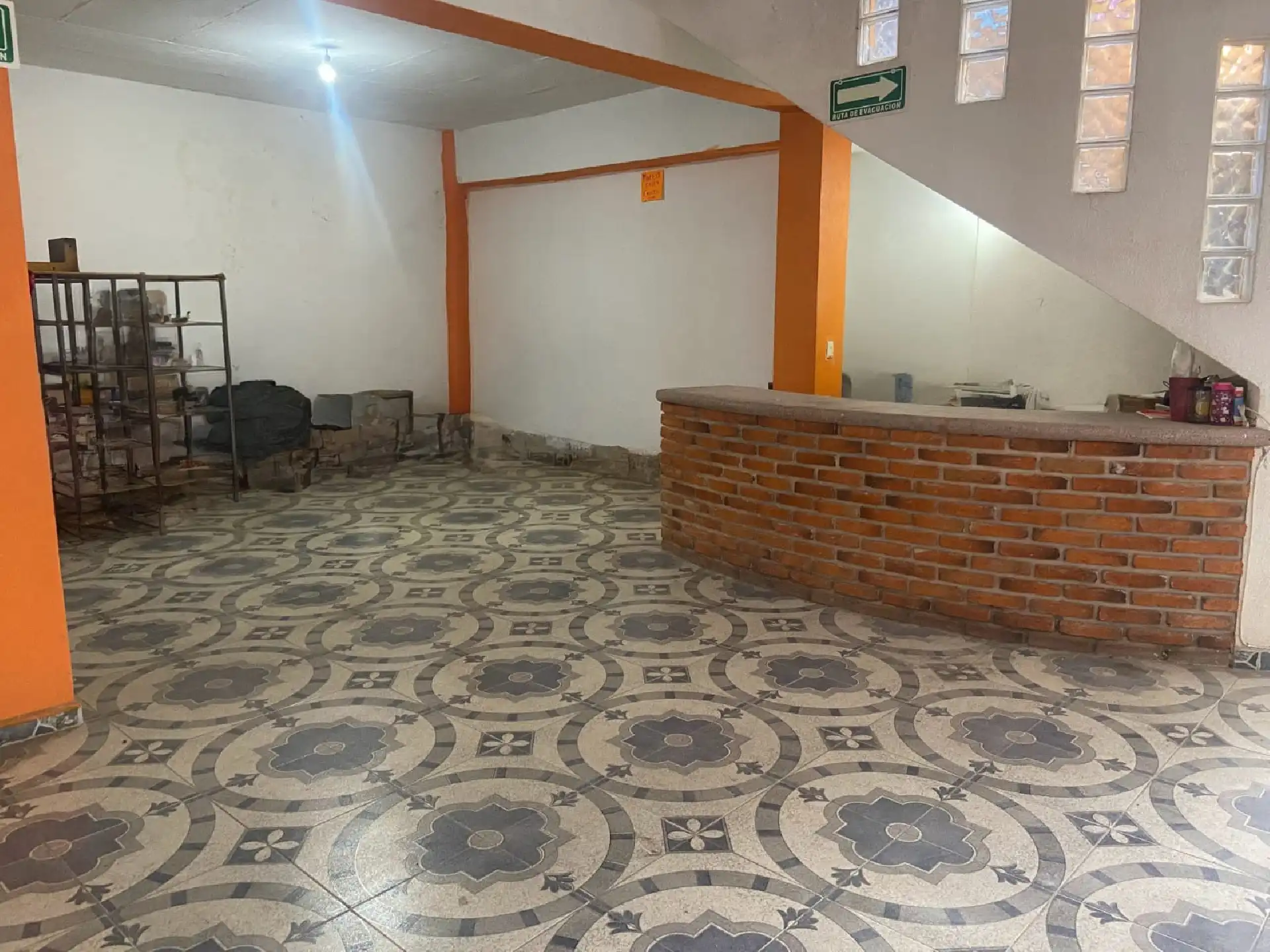 Propiedad comercial con uso de suelo