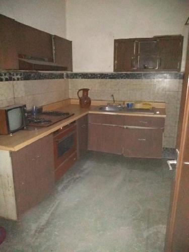 Casa a precio de terreno sobre avenida principal 