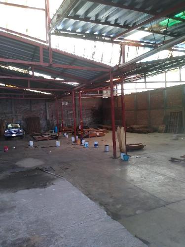 Bodega con uso de suelo sobre Plan de Ayala