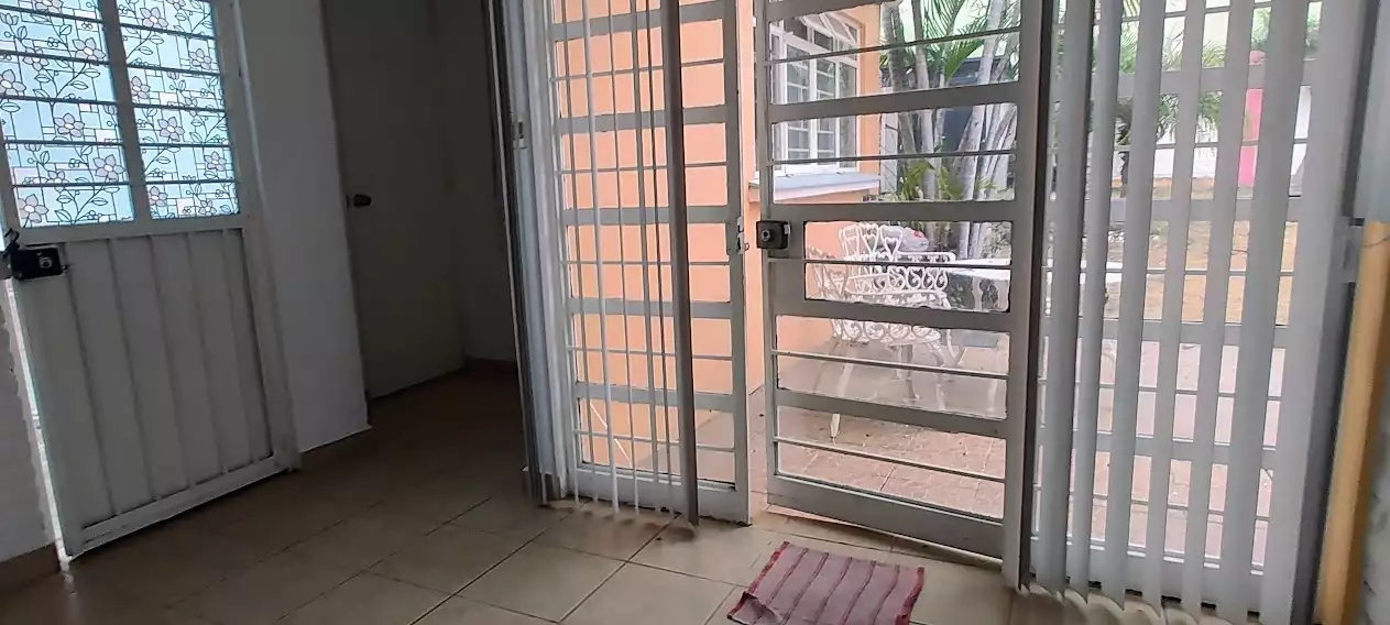 RENTA BUNGALOW ZONA SUR UN NIVEL JARDIN Y ALBERCA