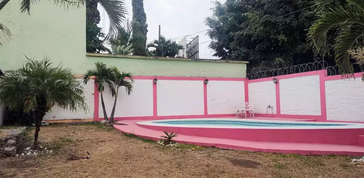 RENTA BUNGALOW ZONA SUR UN NIVEL JARDIN Y ALBERCA