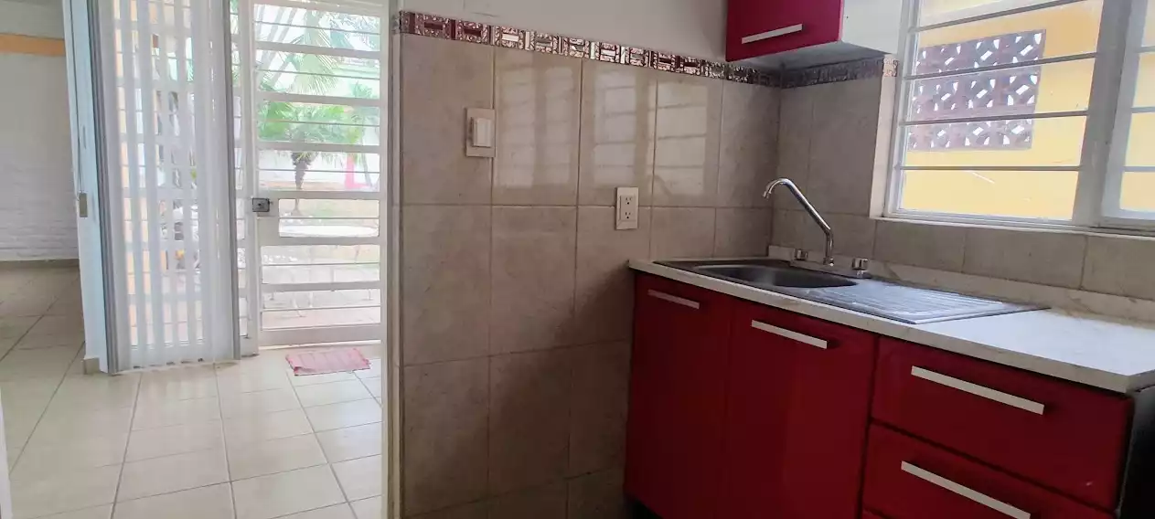 RENTA BUNGALOW ZONA SUR UN NIVEL JARDIN Y ALBERCA