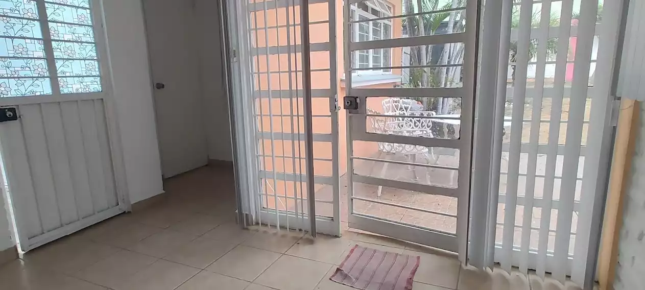 RENTA BUNGALOW ZONA SUR UN NIVEL JARDIN Y ALBERCA