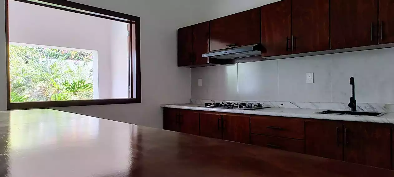 VENTA CASA MUY CERCA DEL CENTRO SOBRE CALLE PRINCIPAL PRÁCTICAMENTE DE UN NIVEL