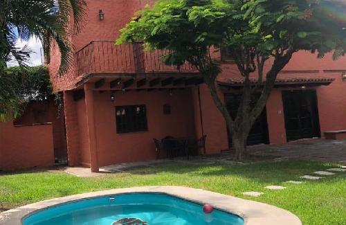 (CMF) CASA EN RESIDENCIAL LA PALMA $ 4,300,000