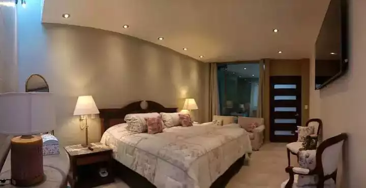 (CVO) CASA EN LOMAS TZOMPANTLE $.  6,800,000  