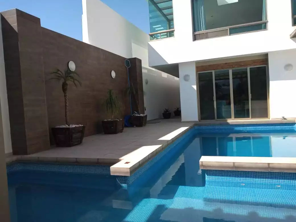 (CVO) CASA EN LOMAS TZOMPANTLE $.  6,800,000  