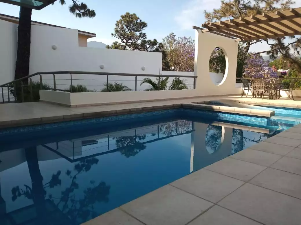 (CVO) CASA EN LOMAS TZOMPANTLE $.  6,800,000  