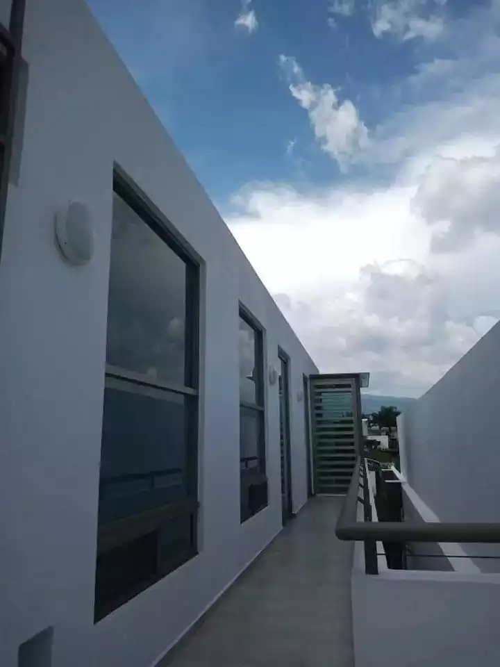(CVO) CASA EN LOMAS TZOMPANTLE $.  6,800,000  