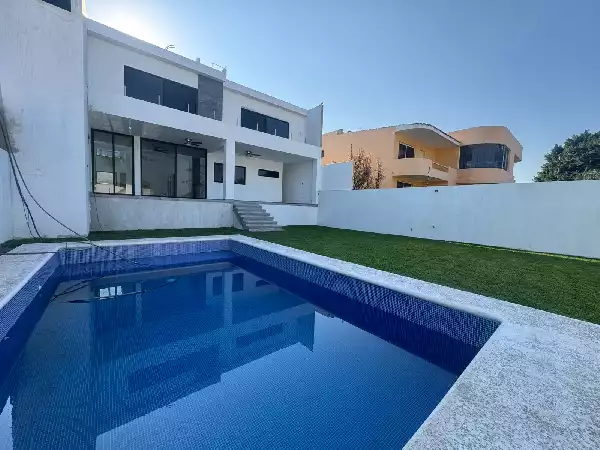 (COP) CASA NUEVA EN BURGOS $7,950,000