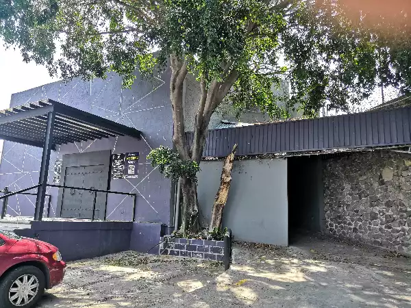 PLAZA COMERCIAL EN VENTA EN CUERNAVACA ZONA DORADA 