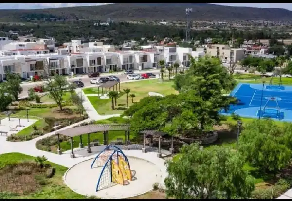 CASA EN VENTA EN QUERETARO