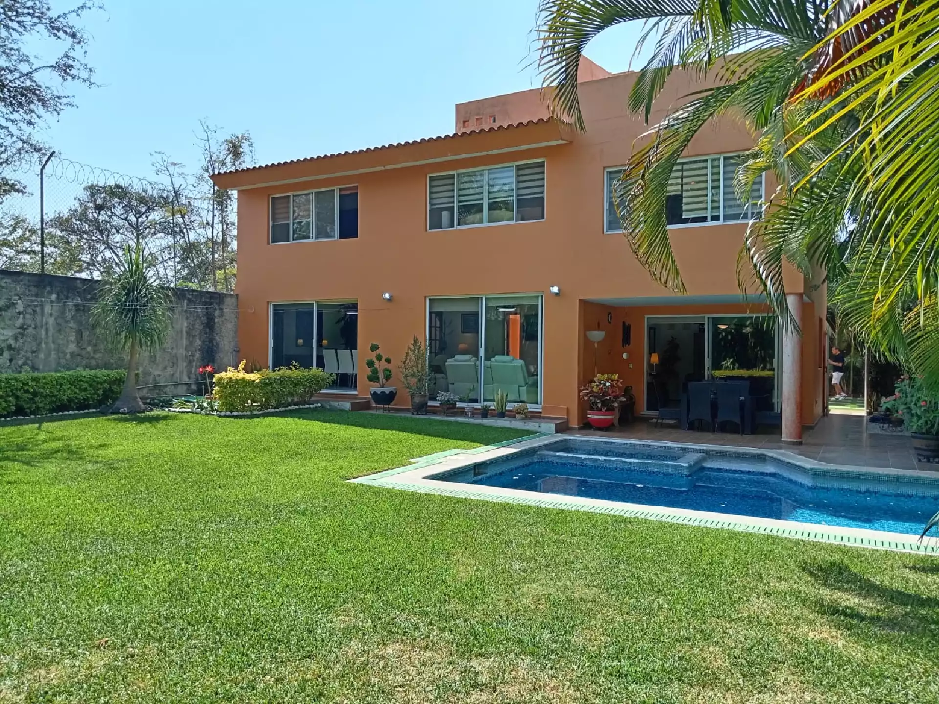 CASA EN VENTA EN LOMAS DE CUERNAVACA EN TEMIXCO  MORELOS
