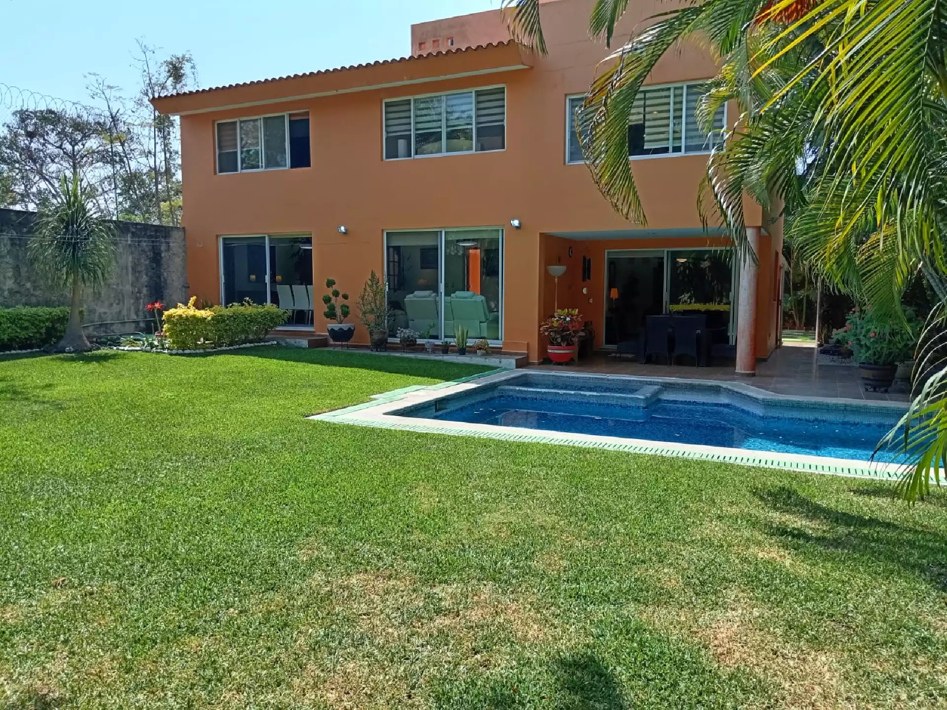 CASA EN VENTA EN LOMAS DE CUERNAVACA EN TEMIXCO  MORELOS