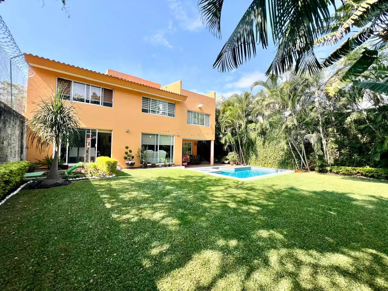 CASA EN VENTA EN LOMAS DE CUERNAVACA EN TEMIXCO  MORELOS