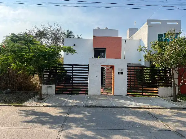 Venta Casa en Fraccionamiento Las Fincas, Jiutepec Morelos