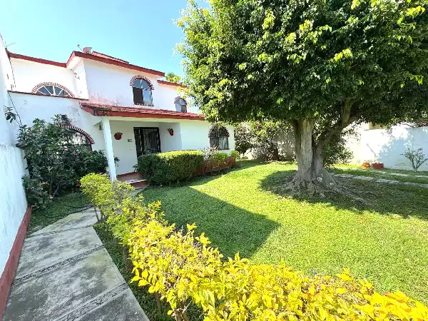 Venta de Casa Fracc. con Rec. en PB Las Fincas, Jiutepec Morelos