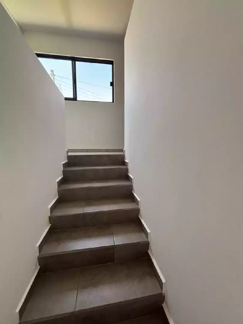 Casa en Fraccionamiento con Vigilancia en Zona Norte - Jardines de ahuatlan, Cuernavaca