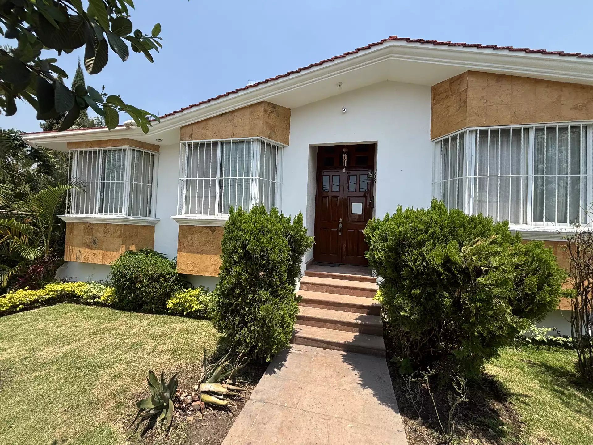 Lomas de Cocoyoc Casa en renta de univel
