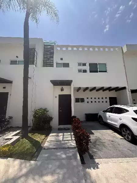 Casa en condominio en venta estilo moderno col. Palmira